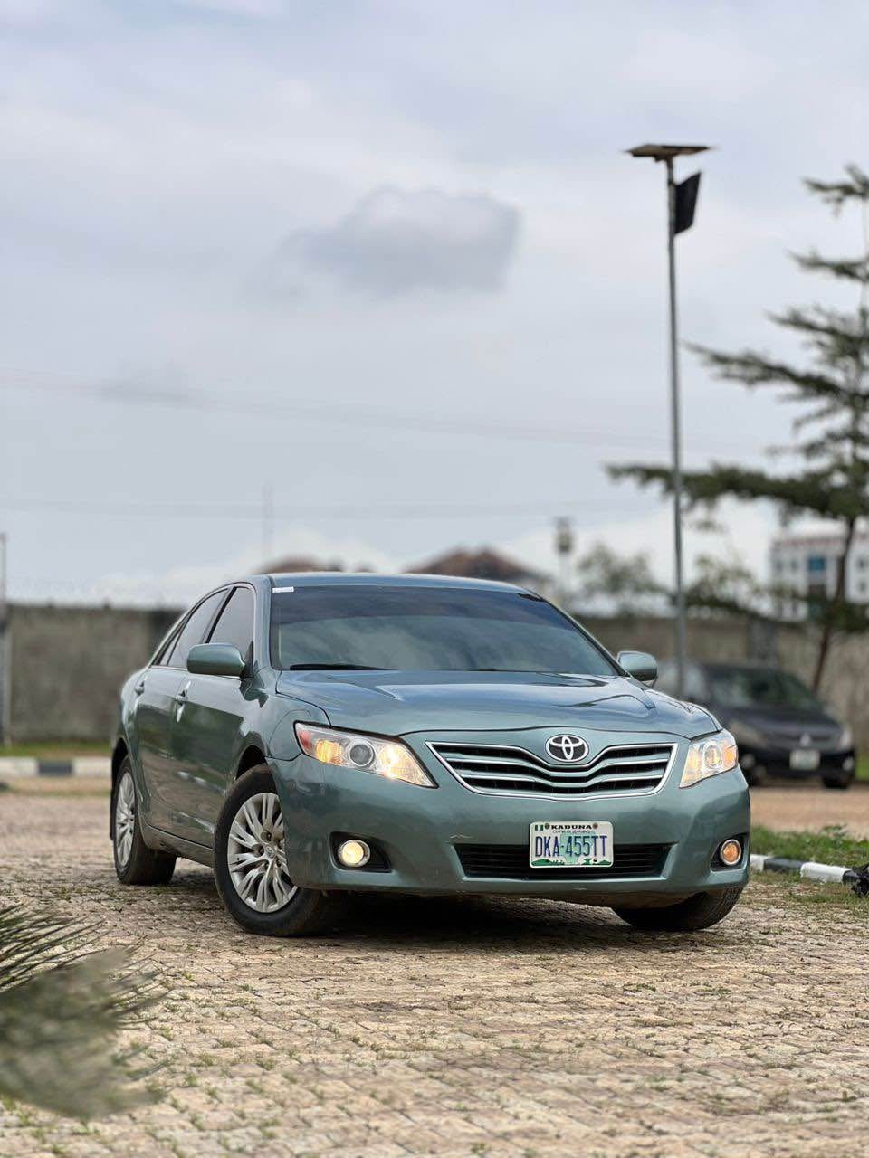 A picture of 2010 Camry 08162815326
