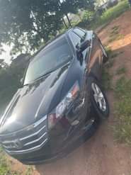 A picture of Clean and sharp 2012 Honda crostour buy and traveling clean
