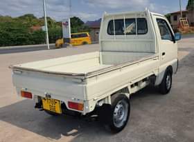 A picture of Suzuki carry