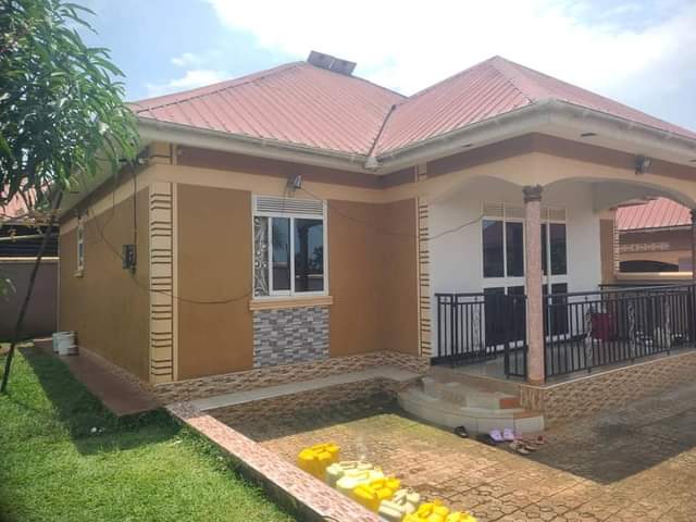 A picture of House for sale in Mukono Namayiba along mukono katosi road