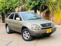 A picture of TOYOTA HARIER OLD FOR SALE