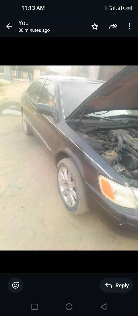 A picture of Toyota Camry v6