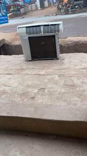 A picture of 1 5hp Lg split air condition