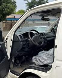 A picture of TOYOTA HIACE