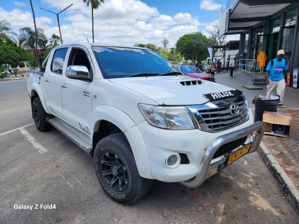 used toyota hilux