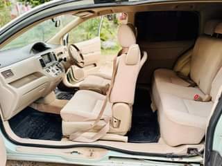 A picture of Toyota raum