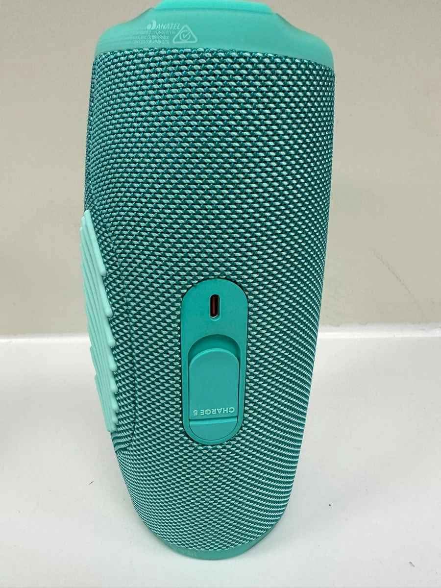 A picture of JBL Used Charge 5 Green Color