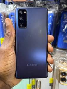 A picture of Samsung S20 fe 128GB 8GB ram