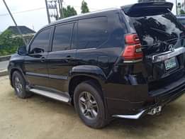 A picture of Land cruiser Prado Jeep 2007 model upgrade to 2022 model