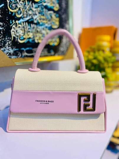 A picture of Good Quality women bags 0708289516