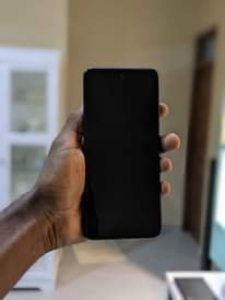 A picture of Tecno camon 18 gb128