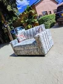 A picture of Nina UZA kabati za nguo bei 240 Sofa zipo tayari