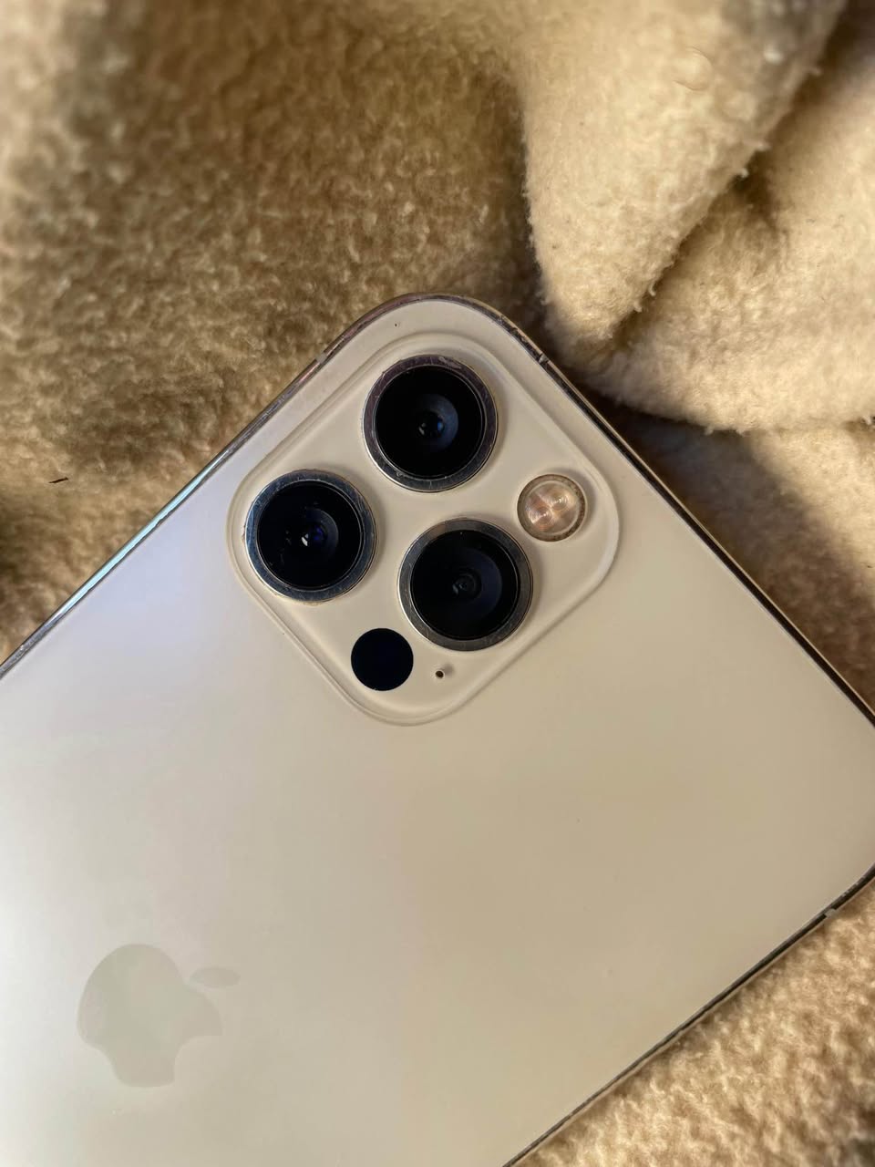A picture of iPhone 12pro