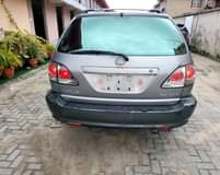 A picture of Lexus RX300