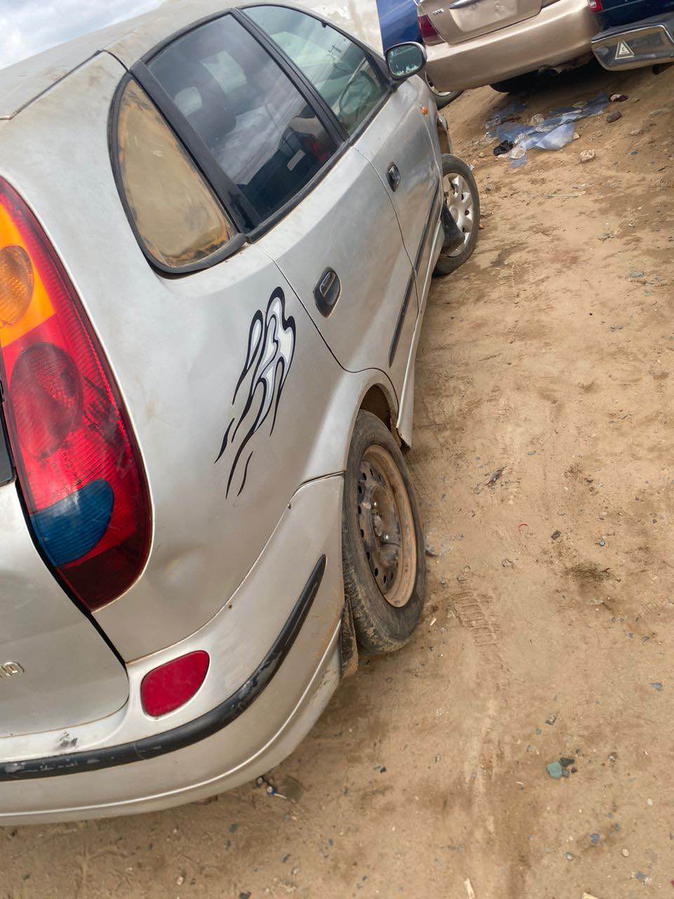 A picture of Nissan Almera Tino