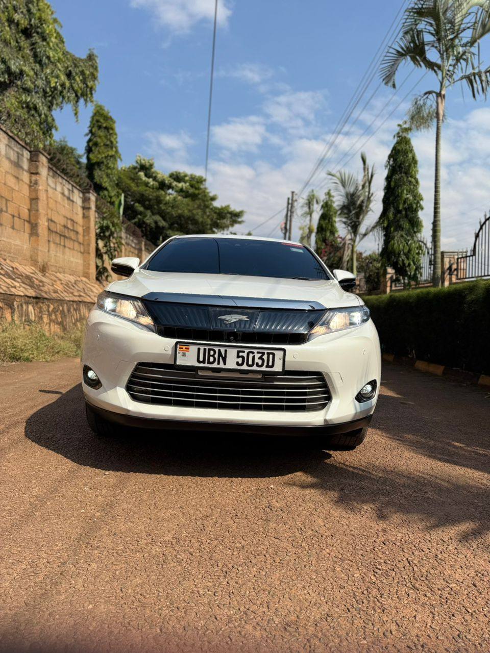 A picture of Toyota harrier