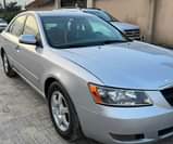 A picture of Hyundai Sonata 05