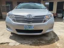 A picture of Toyota Venza 010 model