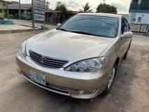 A picture of Toyota Camry 2006 First body Top standard Uber standard Engine