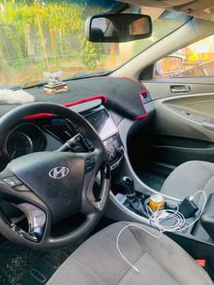 A picture of Belgium Grade and neatly used 2012 Hyundai Sonata Verified