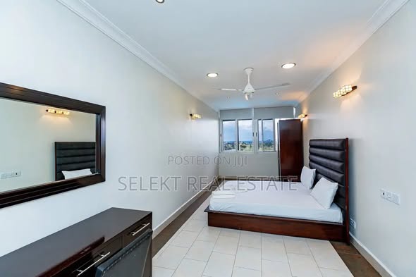 A picture of Furnished 4bdrm Apartment in Oyster Bay for rent