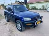 A picture of 1999 Toyota Rav4
