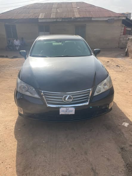 A picture of Lexus es 350