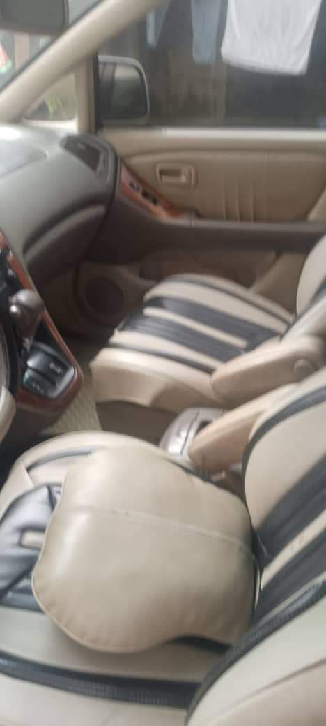 A picture of SUPER CLEAN LEXUS RX300 Engine Untampered AC Gear 100 first