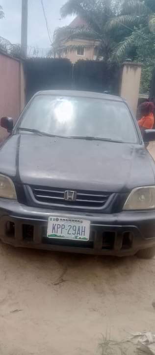 A picture of Old Model CRV forsale in Nnewi 870k. 08147376573 Everything working