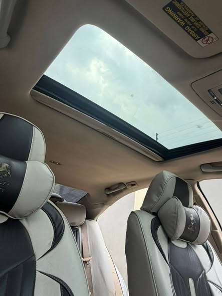 A picture of Distress sales 2008 Lexus es350 Neatly used