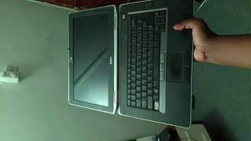 A picture of Laptop Dell latitude