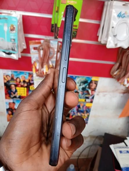 A picture of Vivo y55 5G