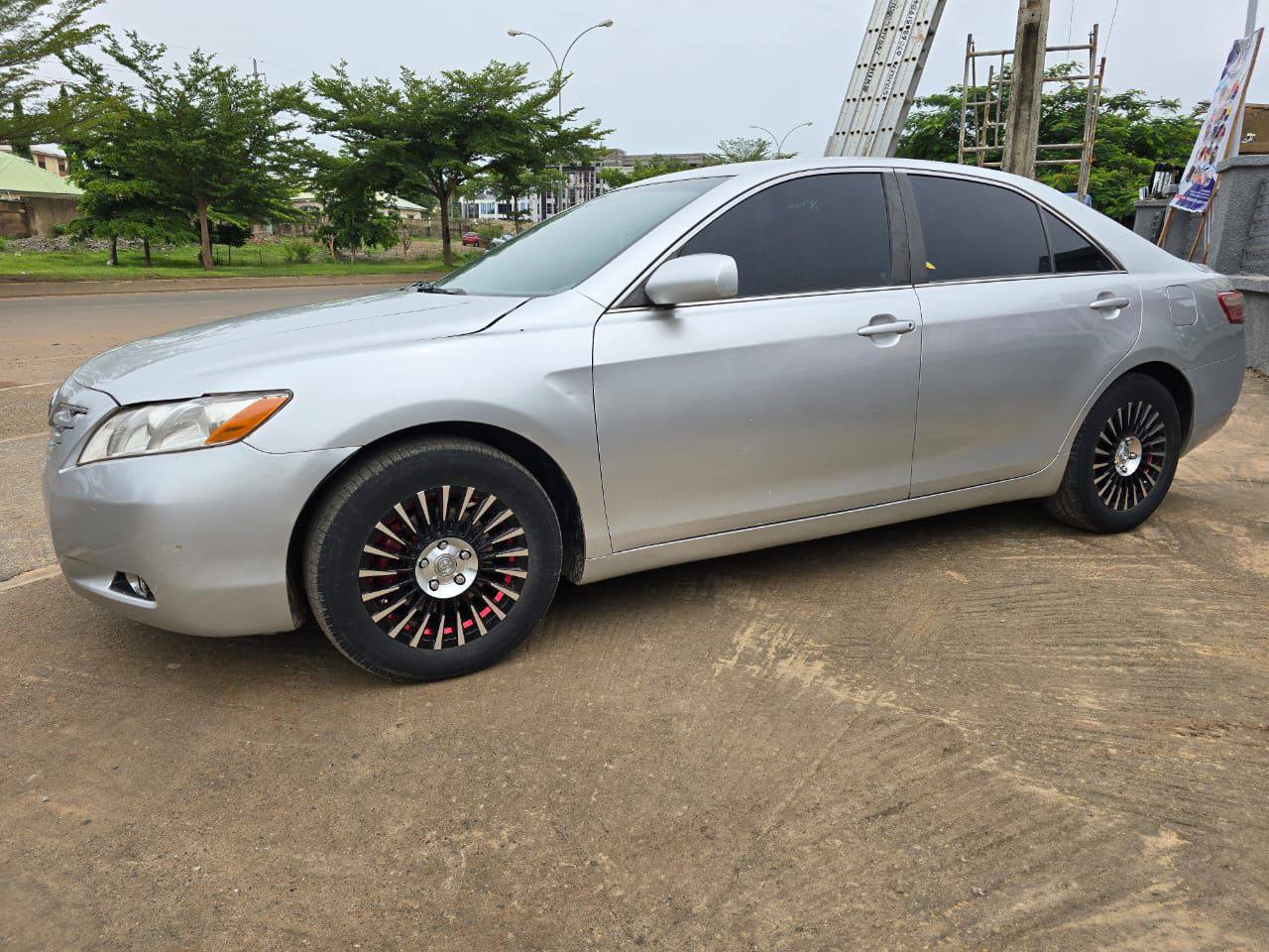 A picture of  6.7m TOYOTA CAMRY LE BELGIUM GRADE DUTY FIRST BODY