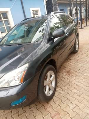 A picture of RX 330