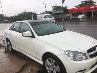 A picture of 2008 c300
