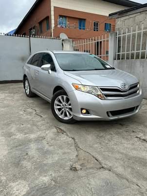 A picture of Toks 2013 Toyota Venza XLE 21m Dm 08023259424