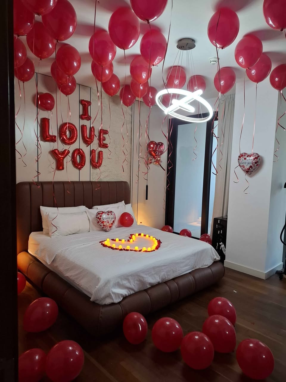 A picture of Valentines day decorations
