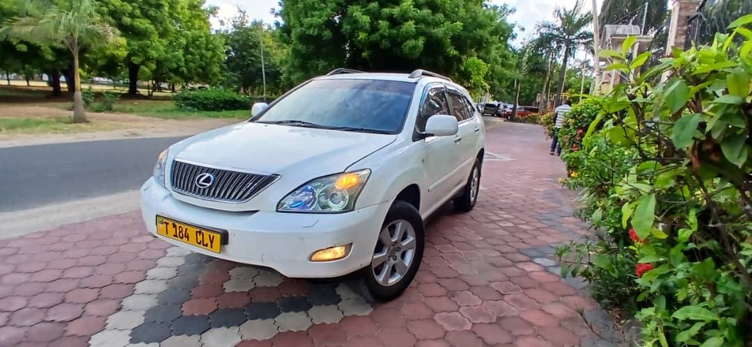 A picture of TOYOTA HARRIER BEI MILLION 14 9 0757455444
