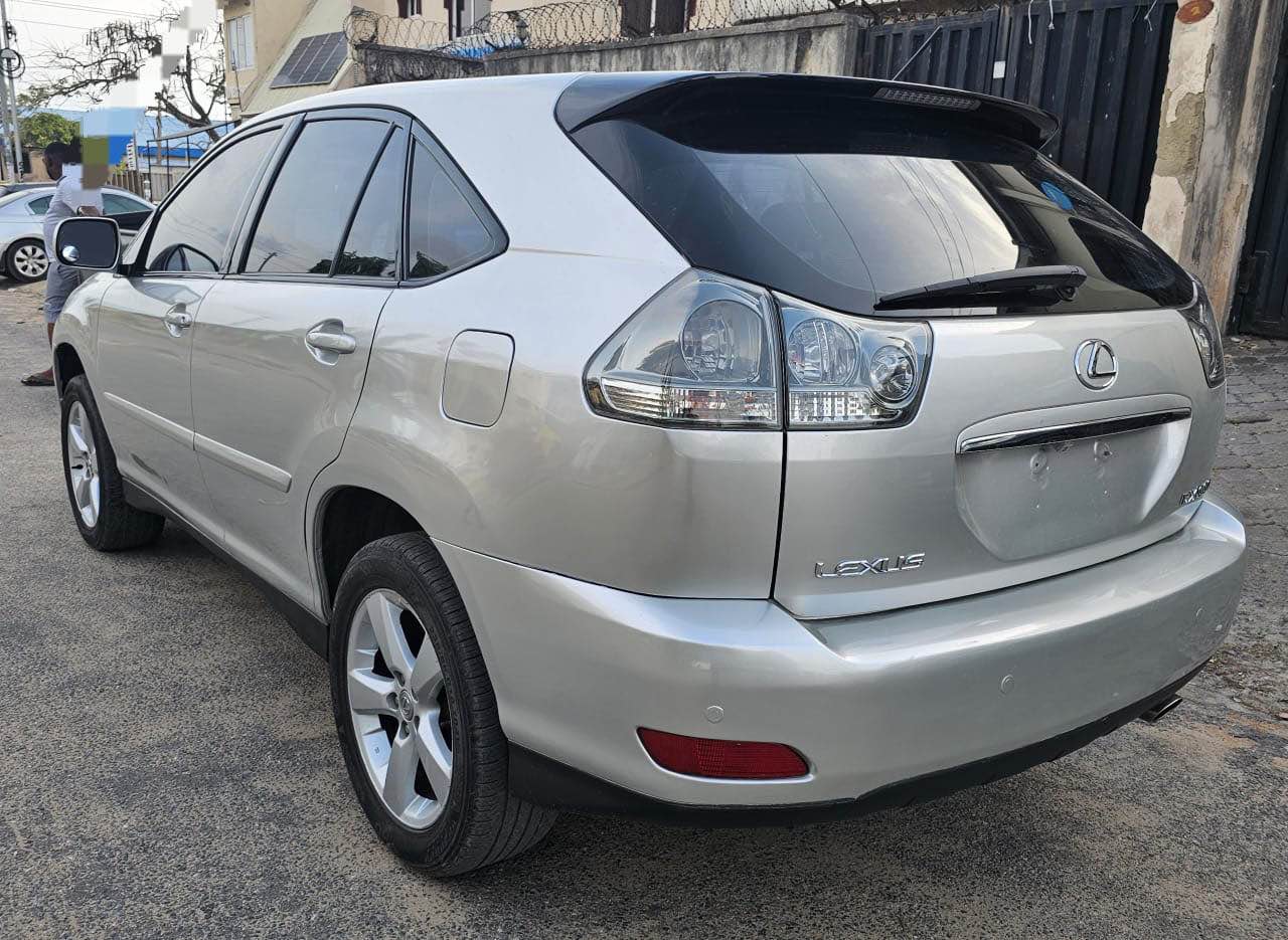 A picture of 2004 Lexus RX330