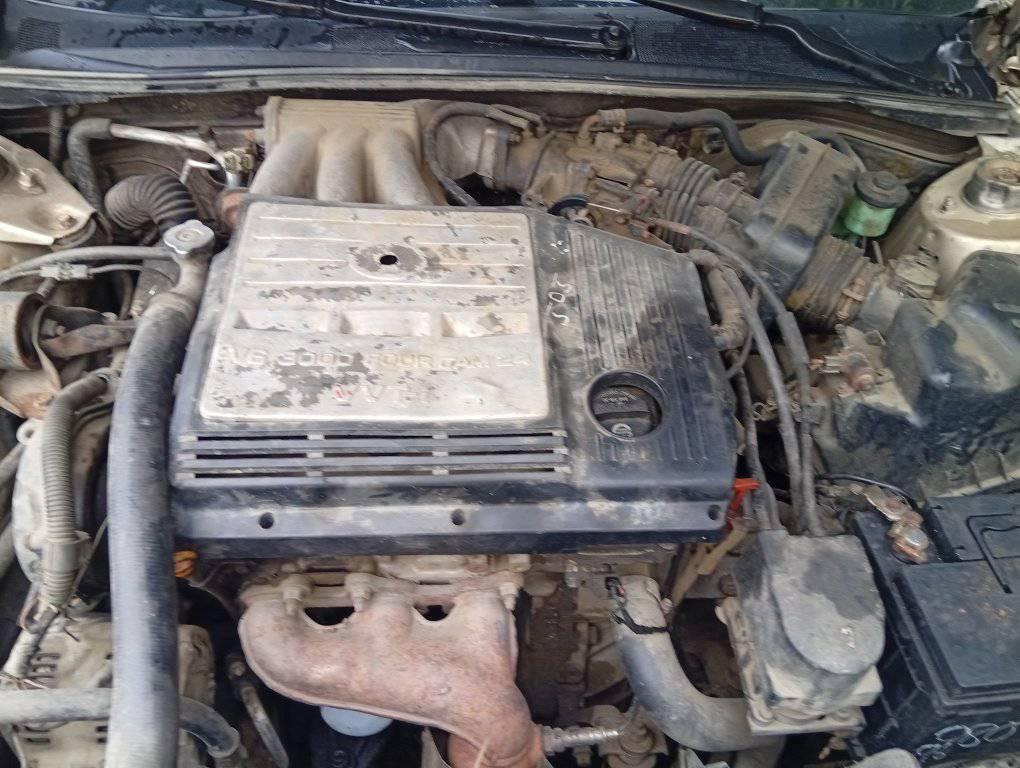 A picture of Fastest finger Belgium grade Toyota Avalon dashboard nothing to fix