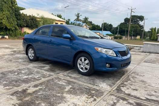 A picture of 2008 Toyota