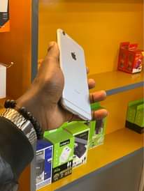 A picture of IPHONE 6 32GB NJOO NA 160 000 DUKANI