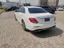 A picture of Mercedes Benz E350