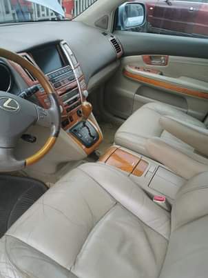 A picture of Direct benjour 2009 Lexus rx350 small body for distress sales