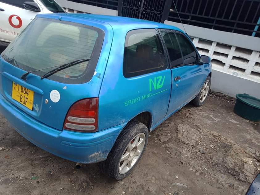 A picture of STARLET. 2.7ML CALL 0687 443334 engine inataka service njoo na