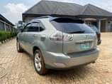 A picture of 05 Lexus Rx330