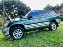 A picture of Toyota Rv4