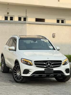 A picture of 2016 Mercedes GLC 300 Foreign Used Panoramic Roof Push to
