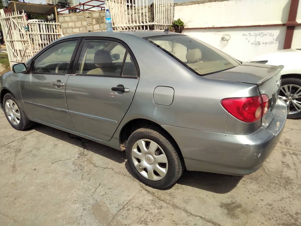 A picture of FIRST BODY Used 2004 Toyota Corolla