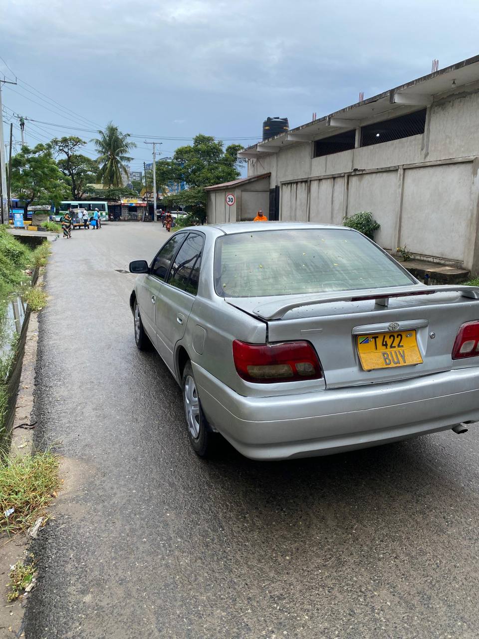 A picture of TOYOTA CARINA TI